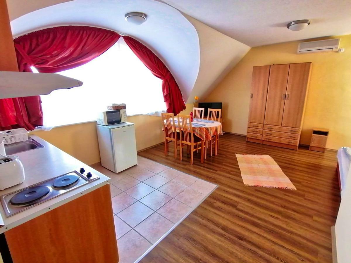 Hajdúszoboszló Villa Aida Apartman מראה חיצוני תמונה