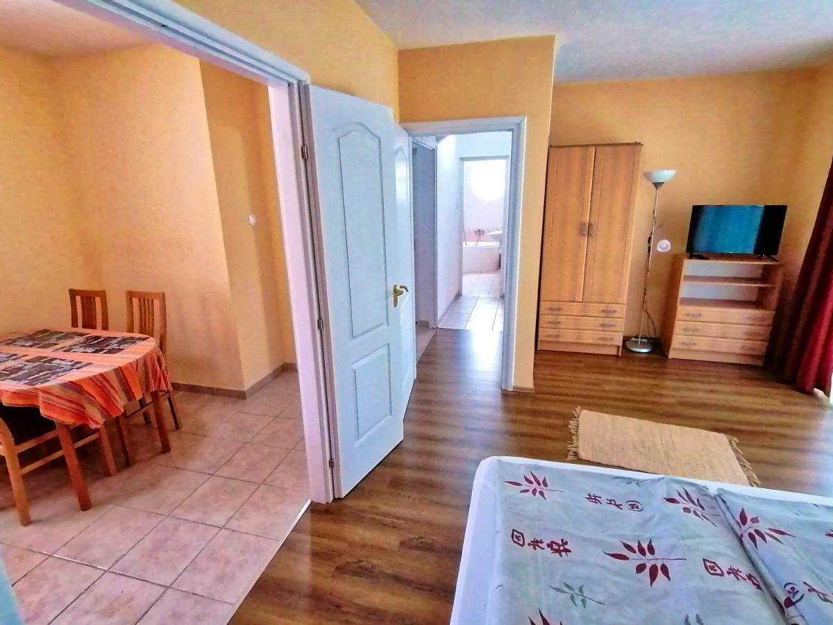 Hajdúszoboszló Villa Aida Apartman מראה חיצוני תמונה