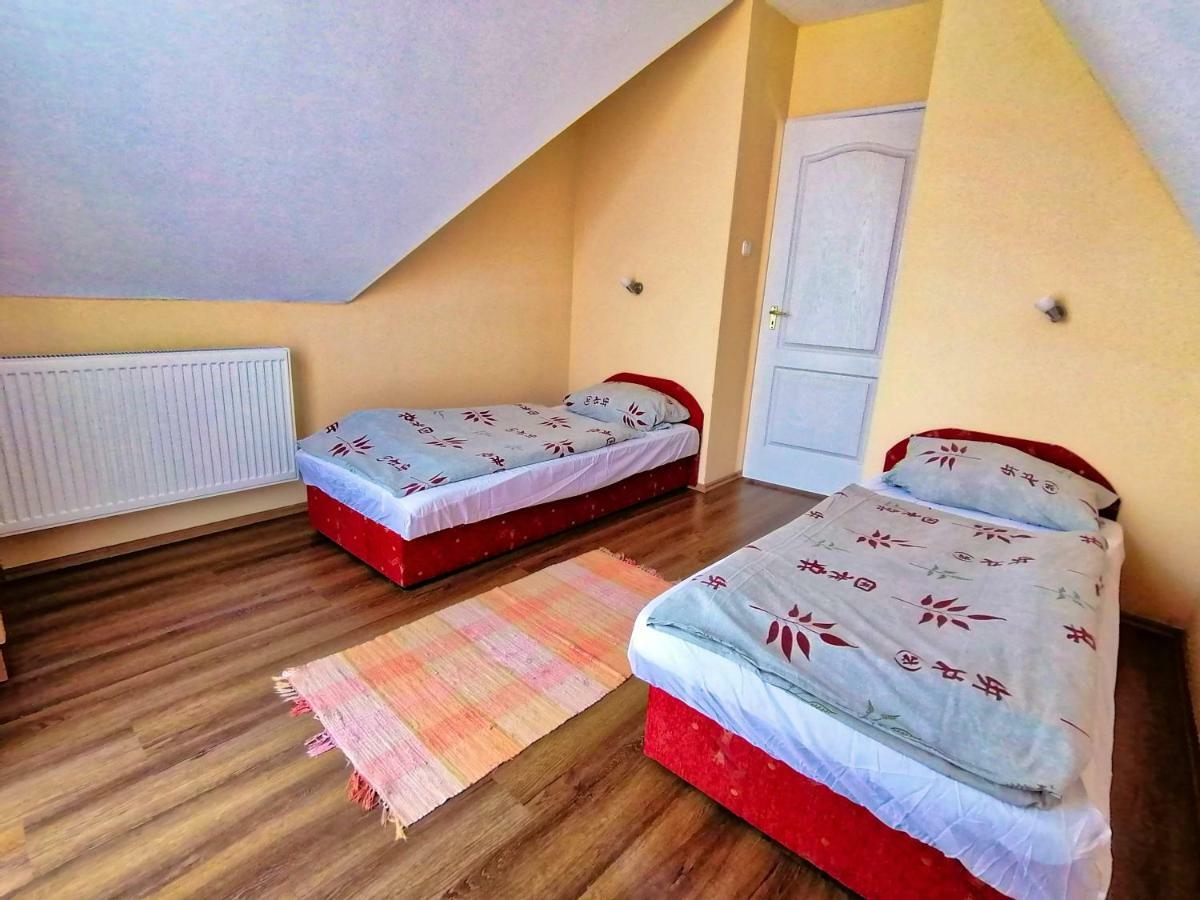 Hajdúszoboszló Villa Aida Apartman מראה חיצוני תמונה