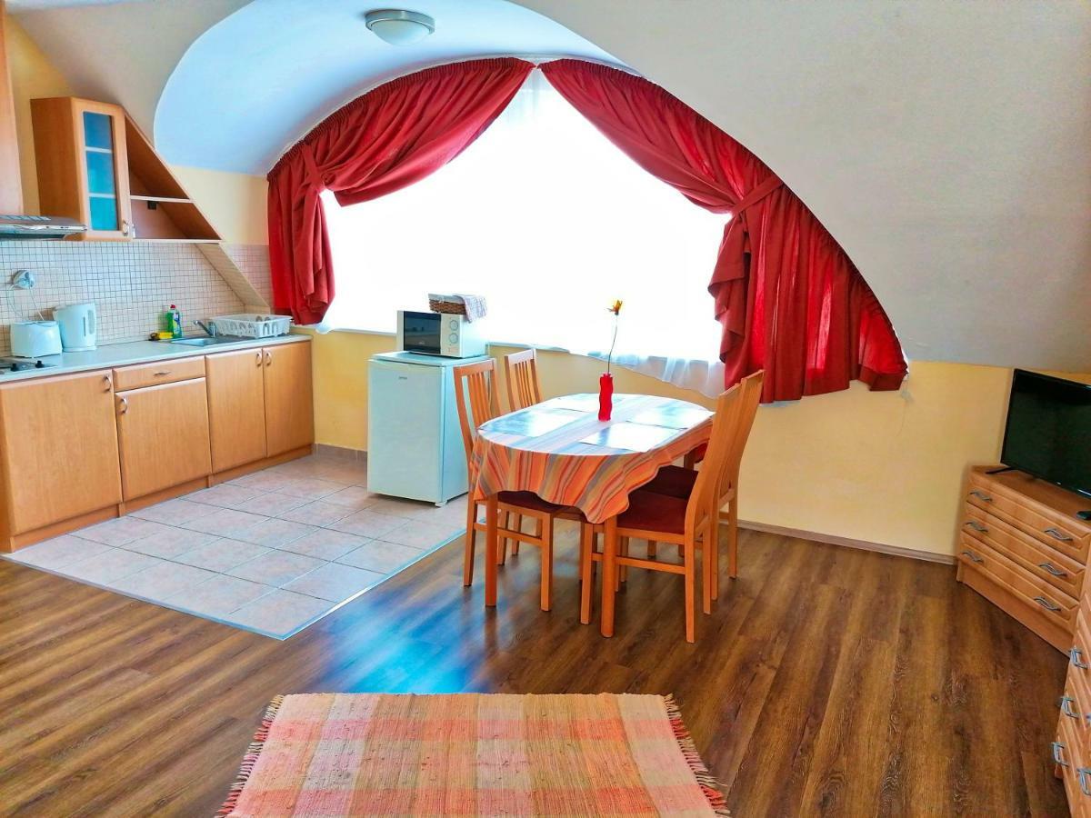 Hajdúszoboszló Villa Aida Apartman מראה חיצוני תמונה
