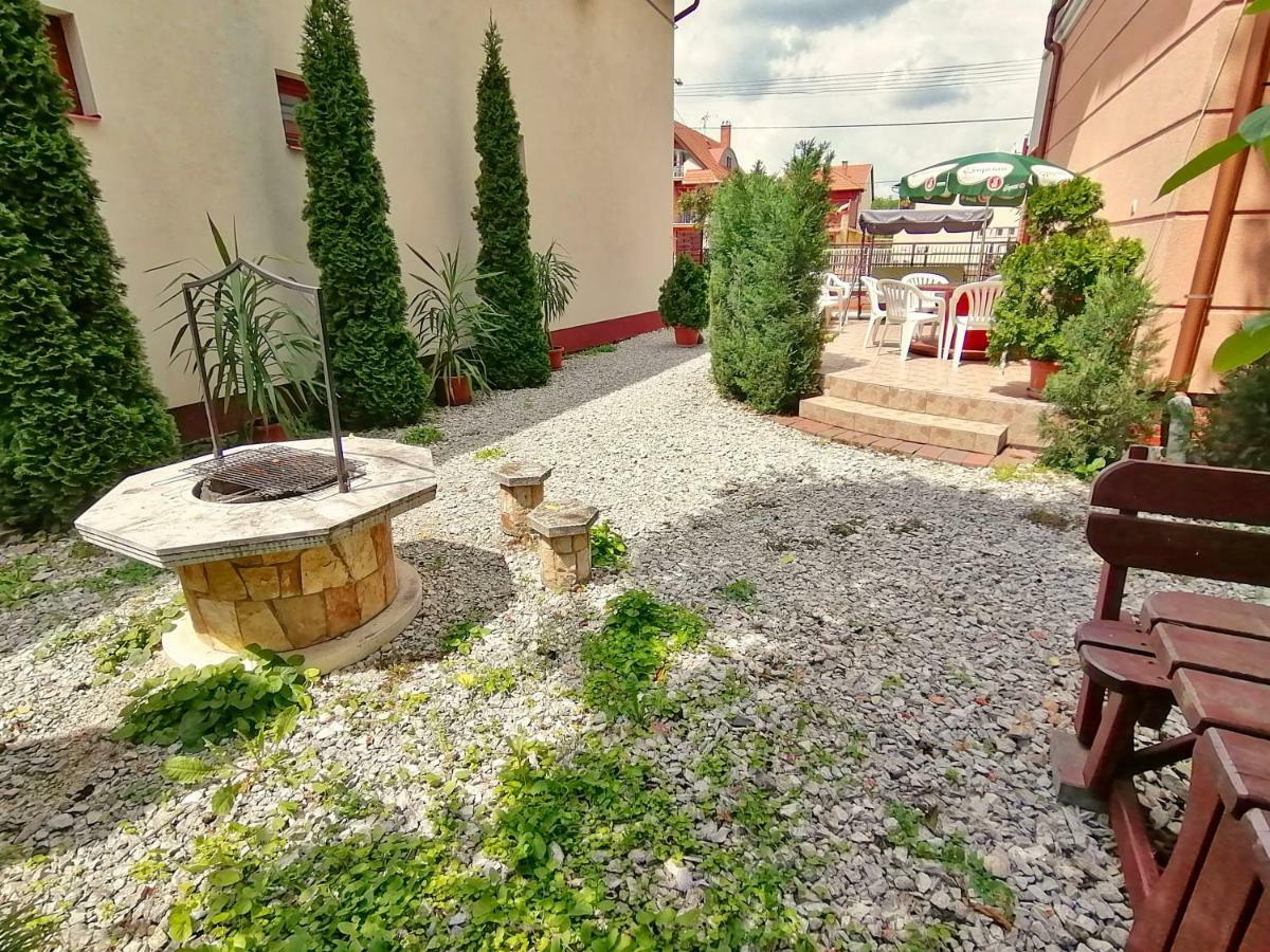 Hajdúszoboszló Villa Aida Apartman מראה חיצוני תמונה