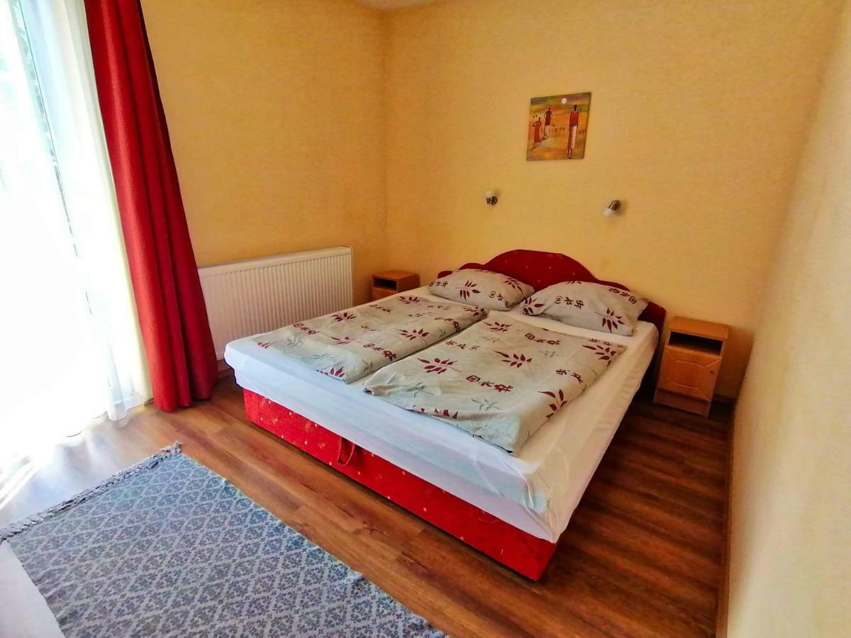 Hajdúszoboszló Villa Aida Apartman מראה חיצוני תמונה