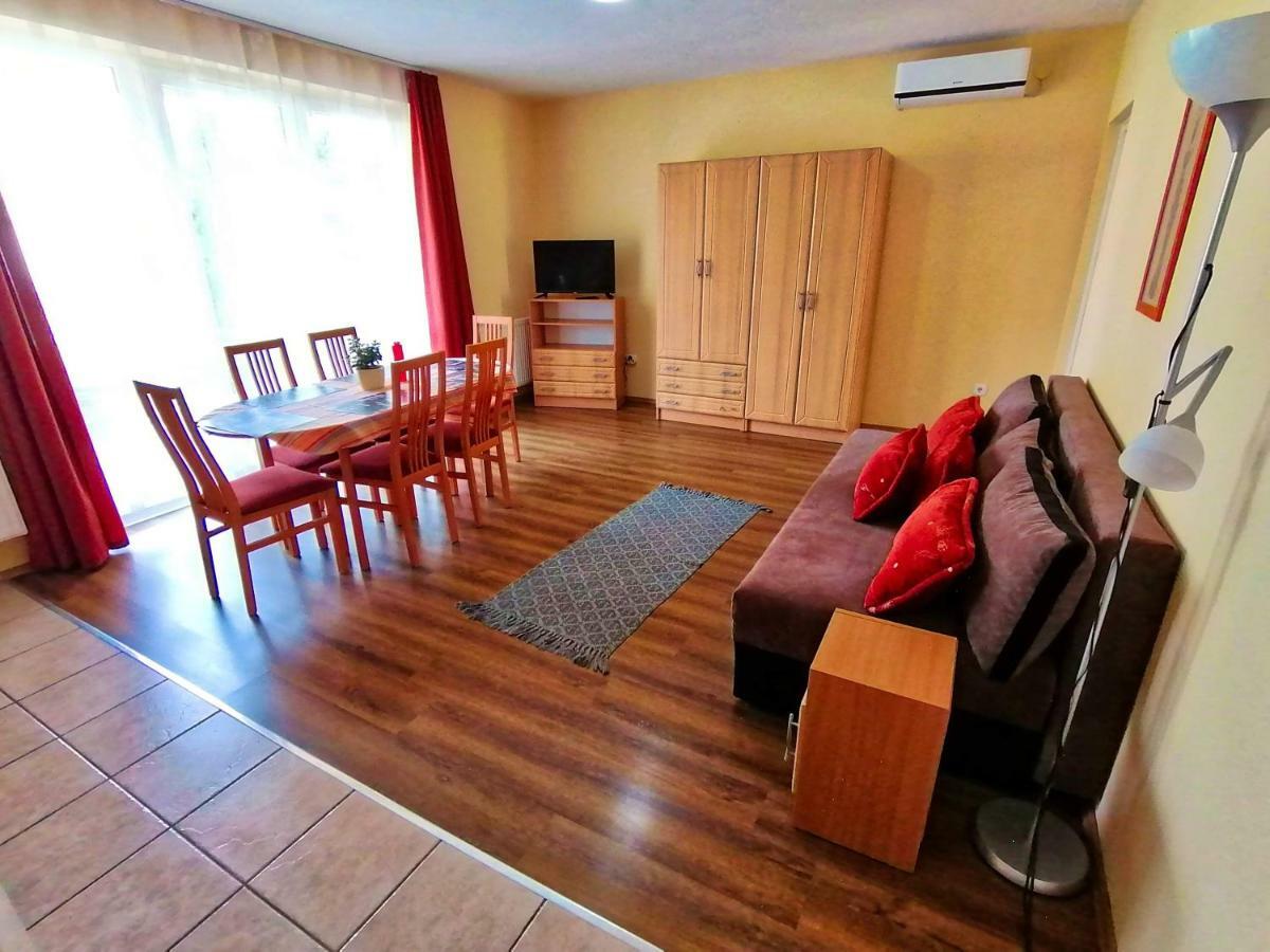 Hajdúszoboszló Villa Aida Apartman מראה חיצוני תמונה