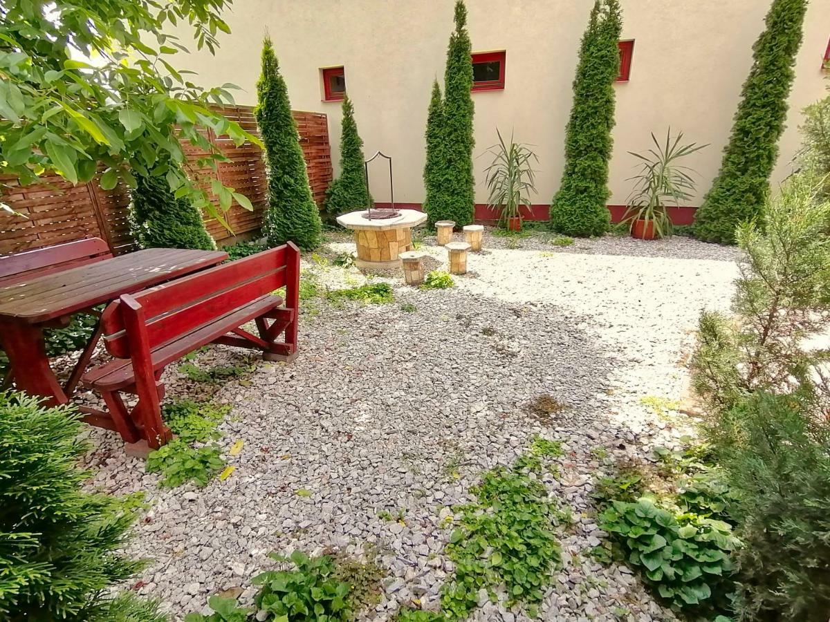 Hajdúszoboszló Villa Aida Apartman מראה חיצוני תמונה
