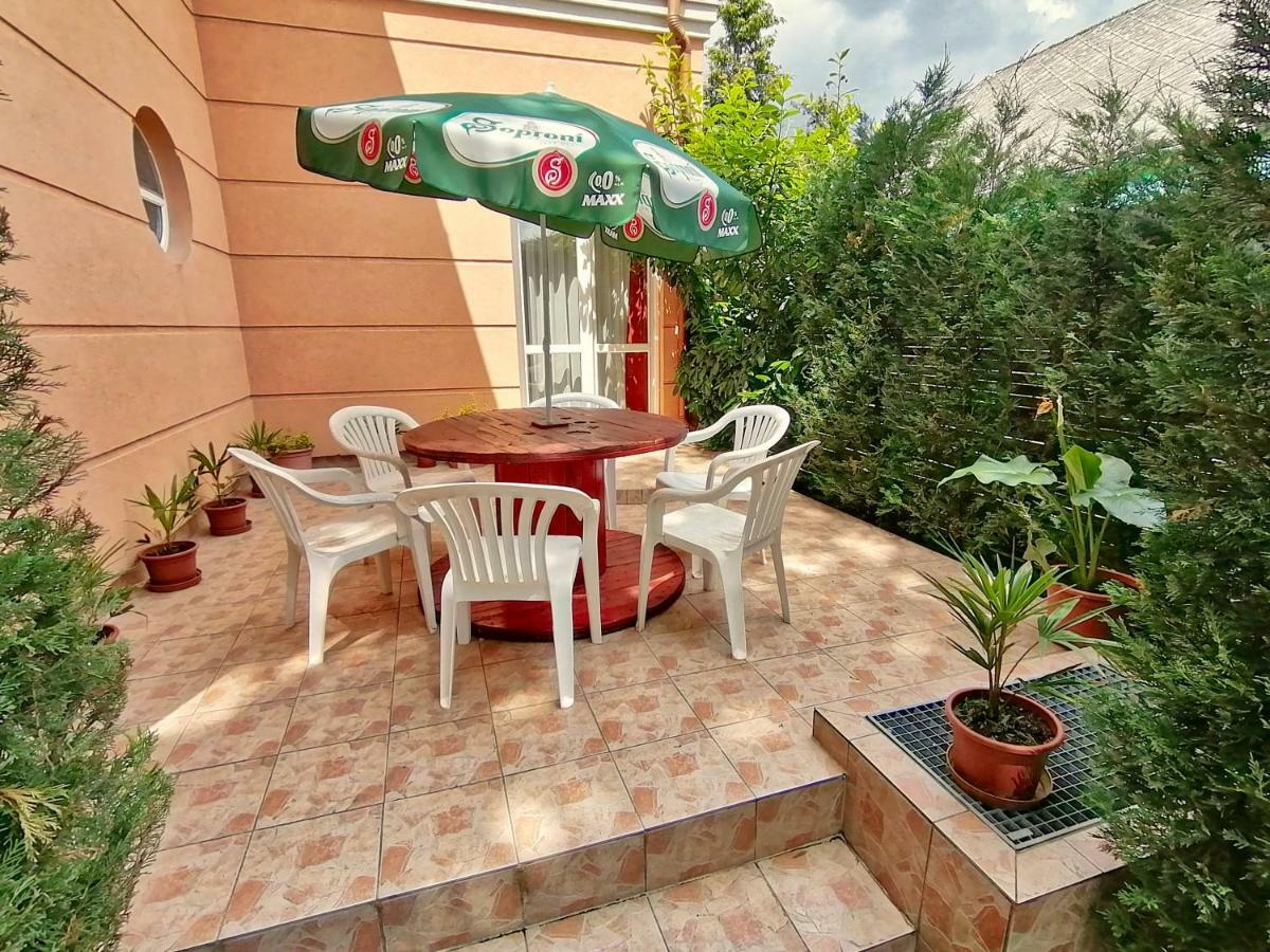 Hajdúszoboszló Villa Aida Apartman מראה חיצוני תמונה